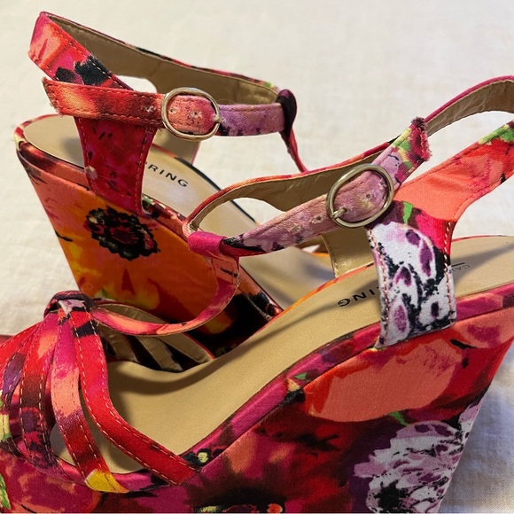 Call it spring wedges size 6.5 - Picture 5 of 8